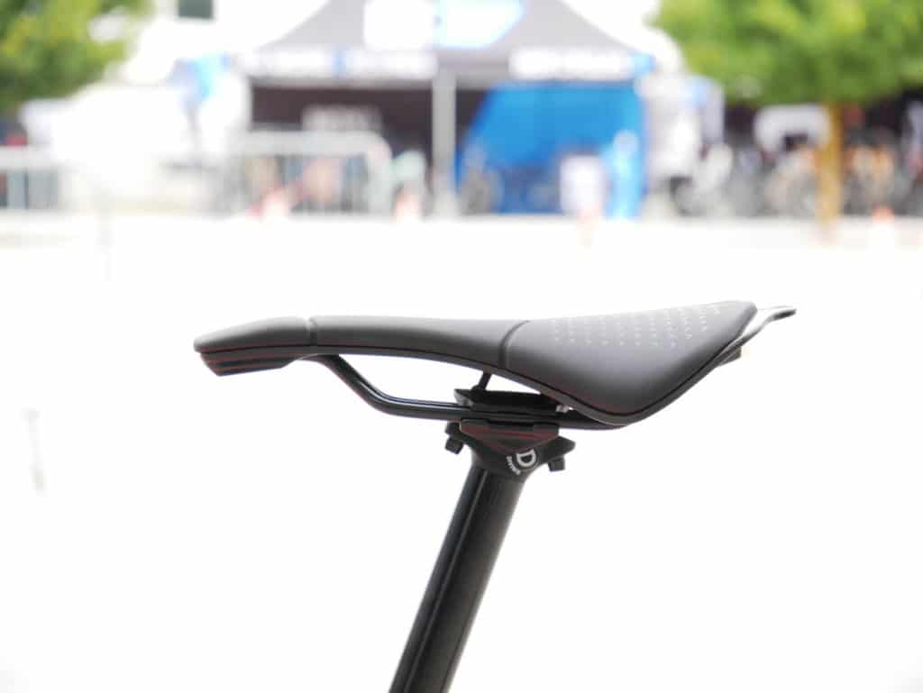 Saddle of the iLynx Race Carbon e-bike from BH Bikes