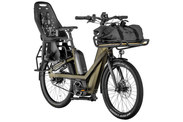 Ebike Bergamont E-Cargoville Bakery Elite 2022 with mounted child seat and loaded front rack