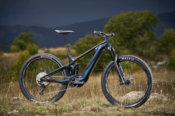 Giant Trance X Advanced E+ 2 ebike in Starry Night