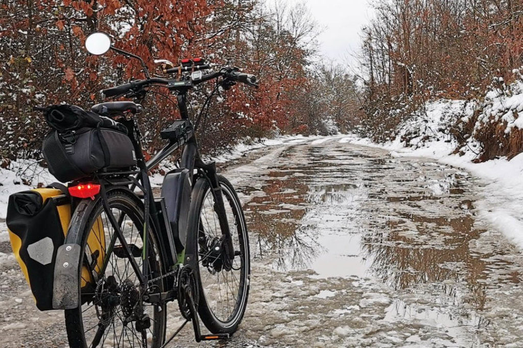 Motif of the "Frostpendeln" campaign for commuting in winter with the ebike