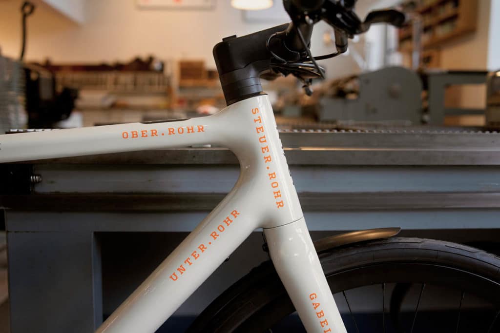 Bike frame designed by typographer Erik Spiekermann for the Platzhirsch Magazin edition ebike by Urwahn