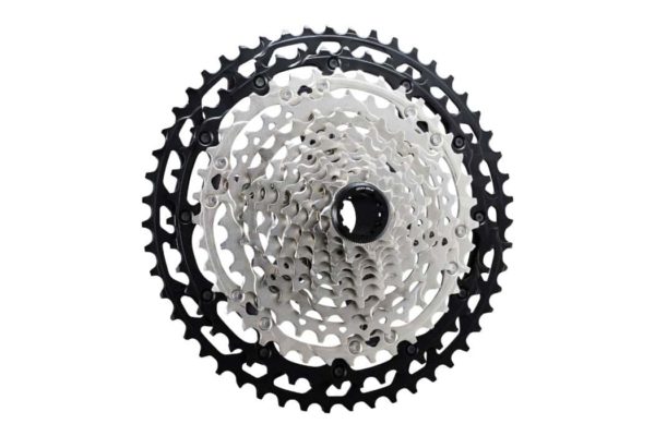 Cassette with 12 sprockets for the Shimano Deore XT Di2 Linkglide groupset