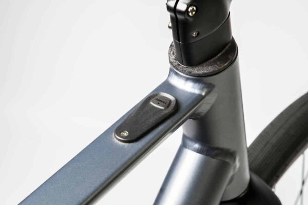 Mahle iWoc One control unit integrated into the top tube on the Desiknio X20 Pinion ebike