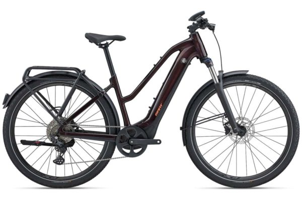 Giant Explore E+ ebike for the 2023 season in the colour Cordovan