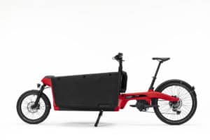 300 litre cargo box on the Douze Hêta e-cargo bike