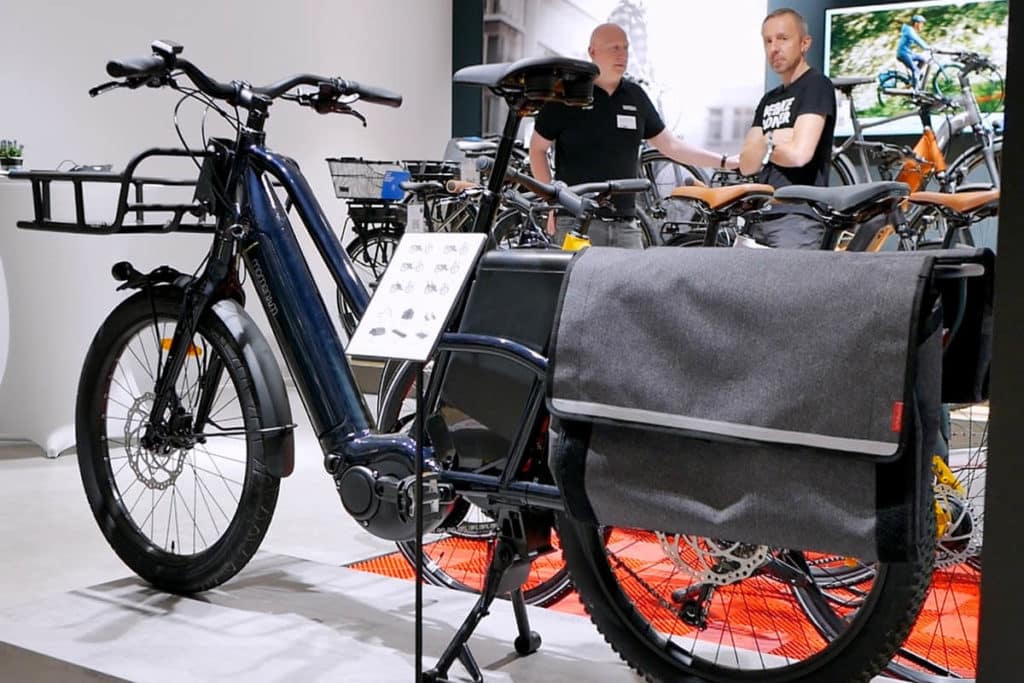 Momentum PakYak E+ e-cargo bike for Germany