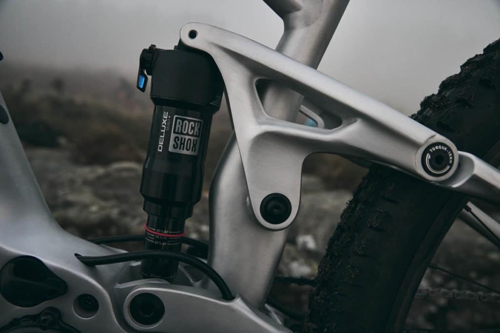 Giant fundamentally overhauls full suspension E MTB Stance E