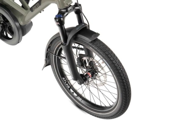 SR Suntour suspension fork with 70 mm travel on the Tern HSD ebike