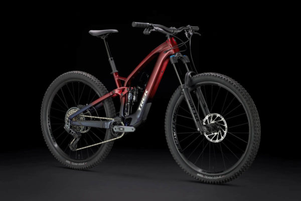 Trek Fuel EXe 8 GX AXS ebike in the colour Rage Red to Deep Dark Blue Fade