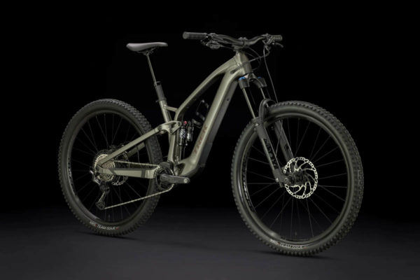 Trek Fuel EXe 8 XT ebike in the colour Satin Mercury