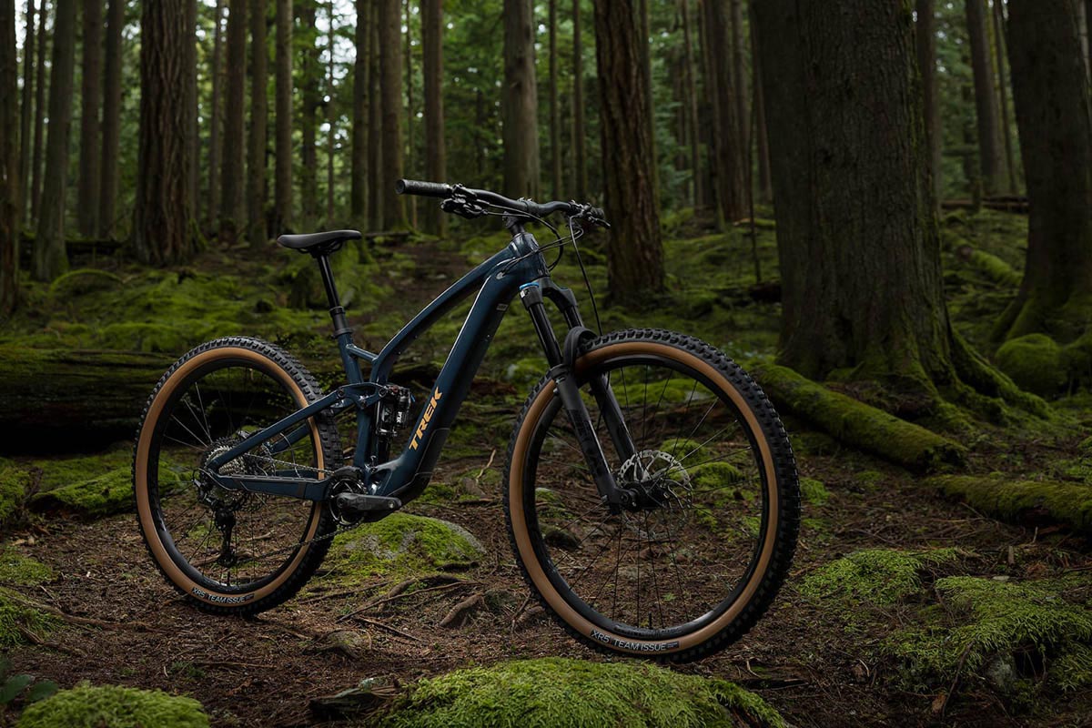 Aluminium frame models expand Trek Fuel EXe e-mountain bike range