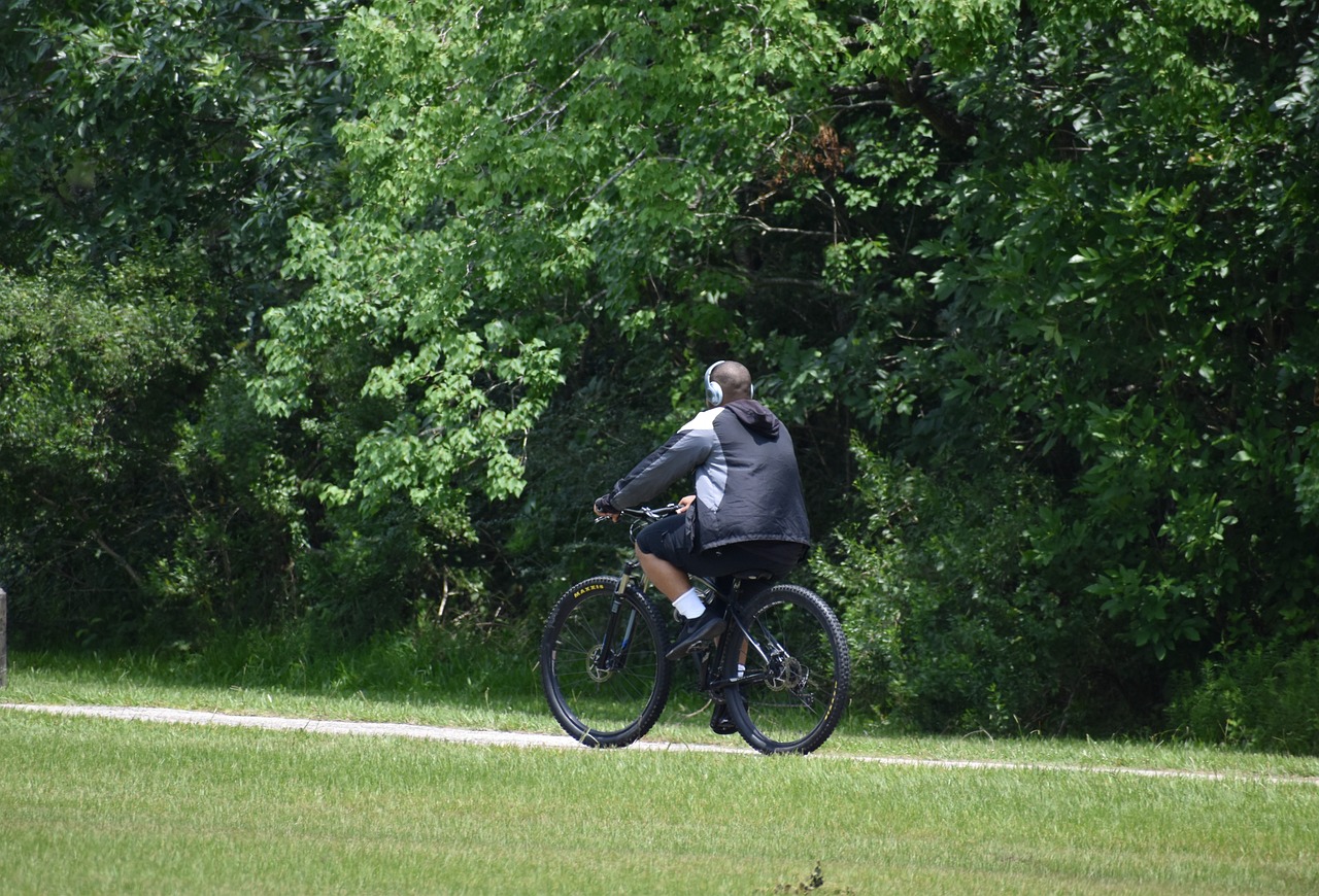 Ebikes can help you lose weight better than regular bikes