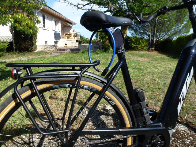 Securing an expensive suspension seat post