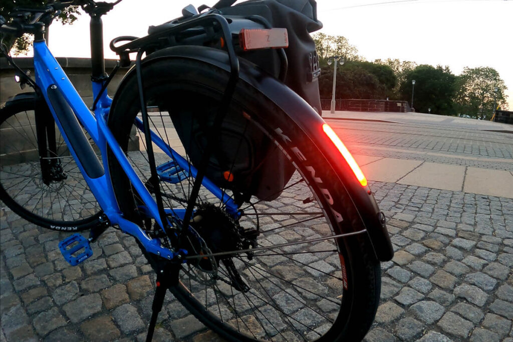 Curana Clite mudguard with integrated tail light on the Ridetronic ebike