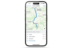 Easy insertion of intermediate destinations into a planned route after update for the Bosch eBike Flow app