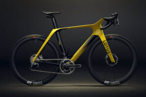 E-road bike Lotus Type 136 with black and yellow paintwork