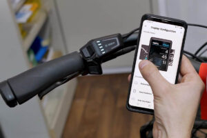 Editing the content of the ride screens in the Bosch eBike Flow app