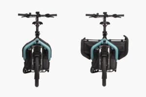 Comparison between the closed and open Flex Box on the Riese & Müller Carrie ebike