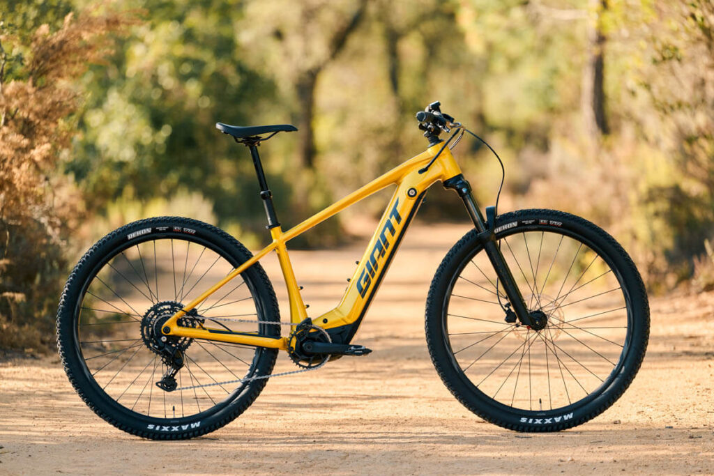 Giant Fathom E+ 2 ebike in the colour Sun Beam