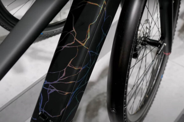 Design detail on the down tube of the Bergamont Helix ebike