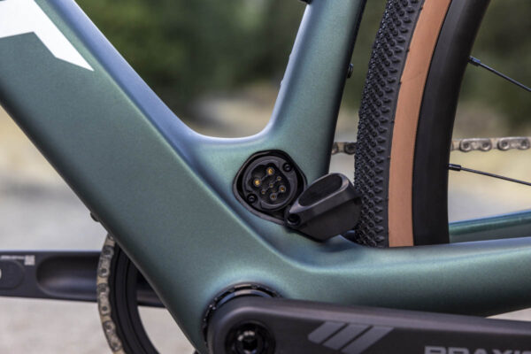 Charging socket on the Giant Defy Advanced E+ Elite ebike