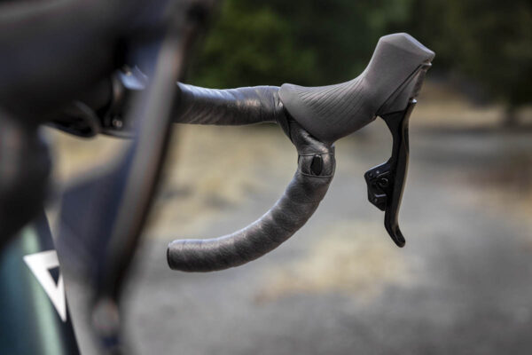 Sram Blips button on the Giant Defy Advanced E+ Elite ebike