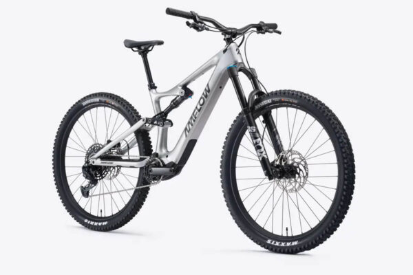 Amflow PL Carbon ebike in the colour Satin Silver